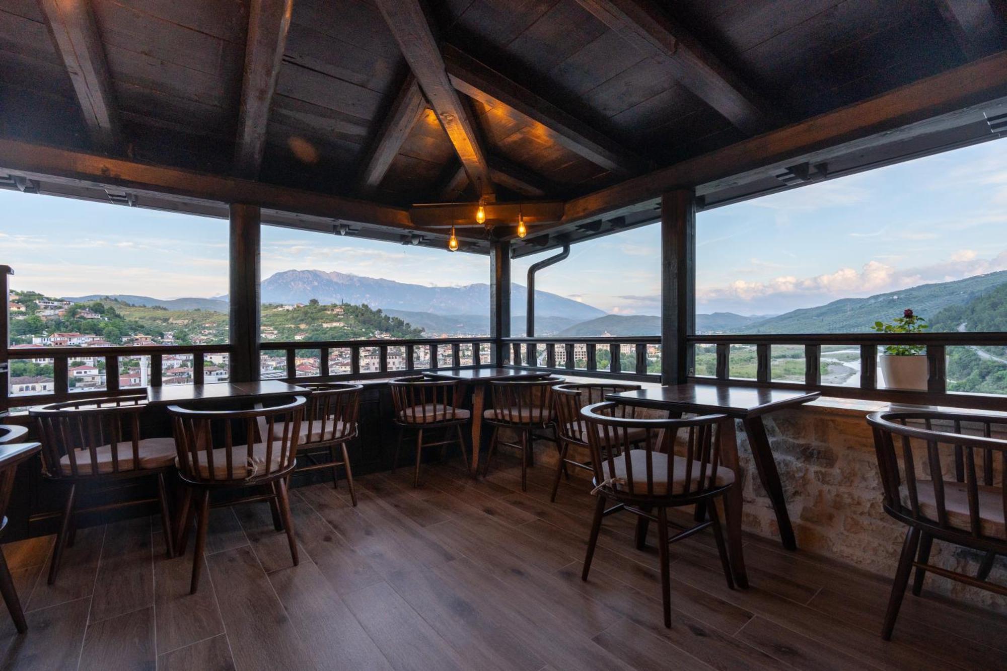 Hotel Bohem Берат Экстерьер фото